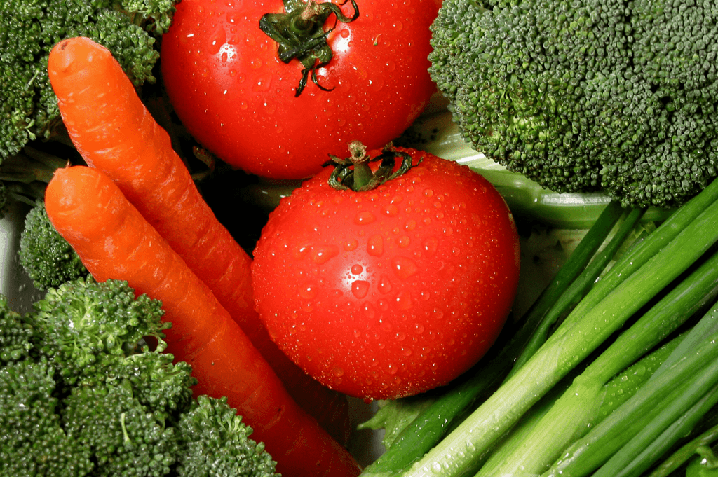 vegetables, tomatoes, carrots, broccoli, one of the best foods for weight loss